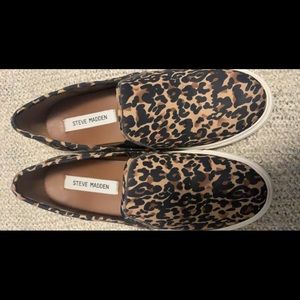 Steve Madden slide on sneakers